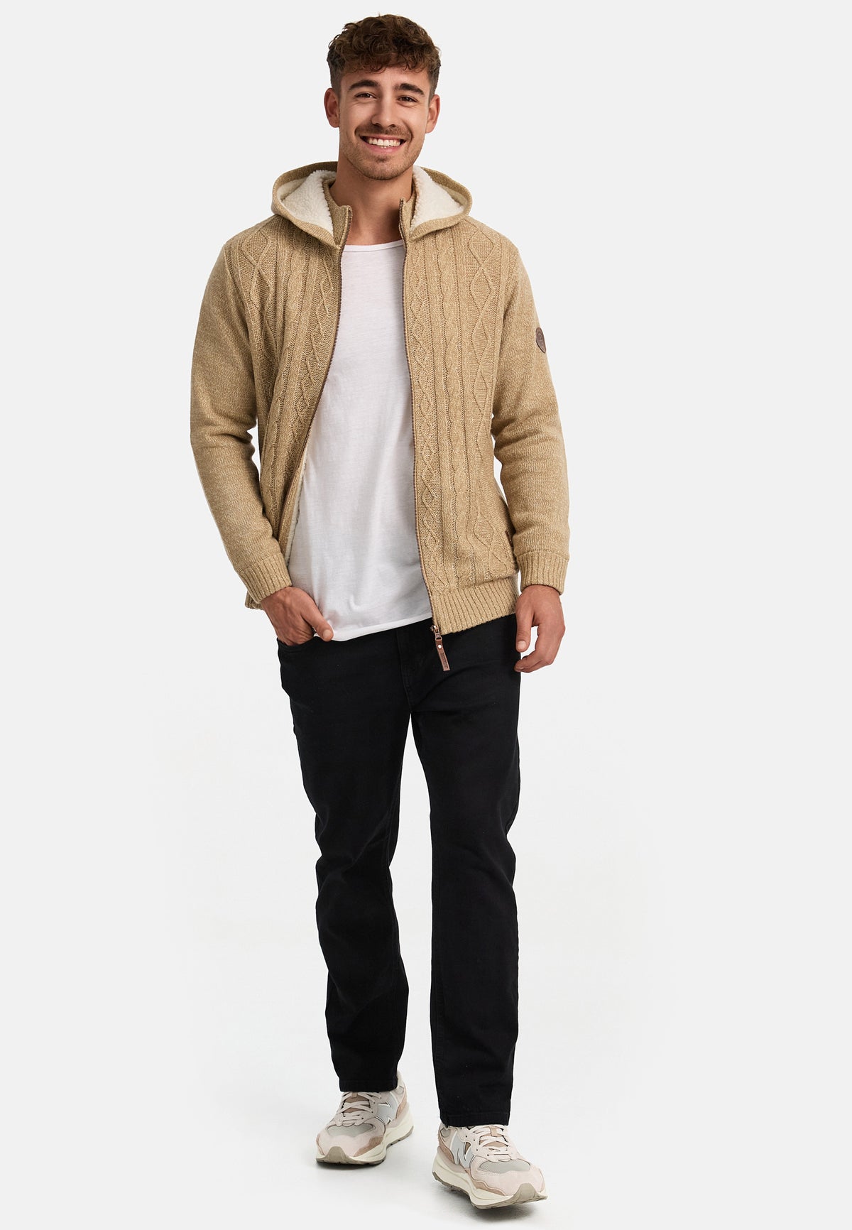 Strickjacke INRandolph Produktbild