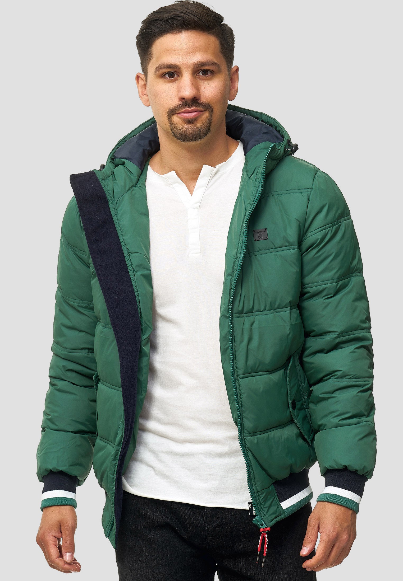 #farbe_smoke-pine